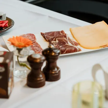 Charl's 4* Knokke-Heist